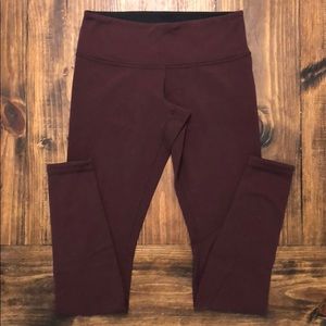 Lululemon- Maroon/Black reversible Wonderunders